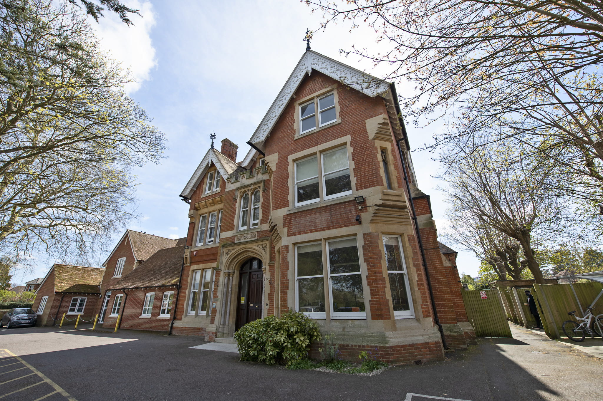 Worthgate School