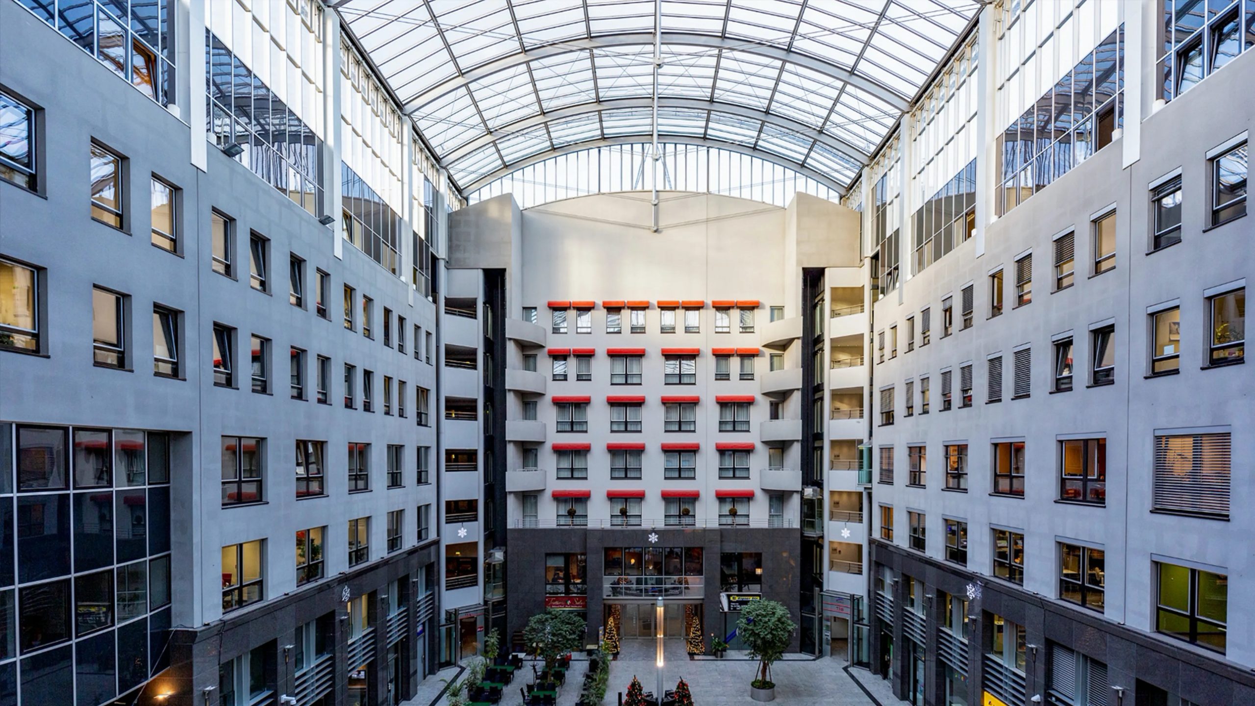 International University of Applied Sciences (IU)